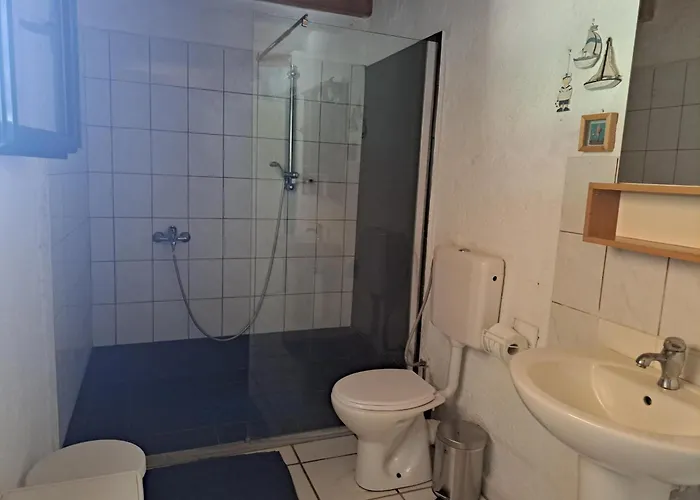 Dionisios Kástro Tornéze